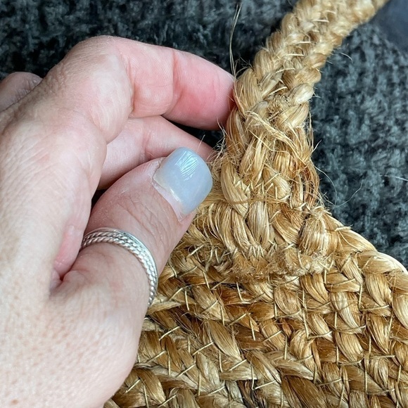 Antik Kraft Jute Bohemian Woven Shell Beaded Large Round Straw Shoulder Bag - Picture 7 of 12